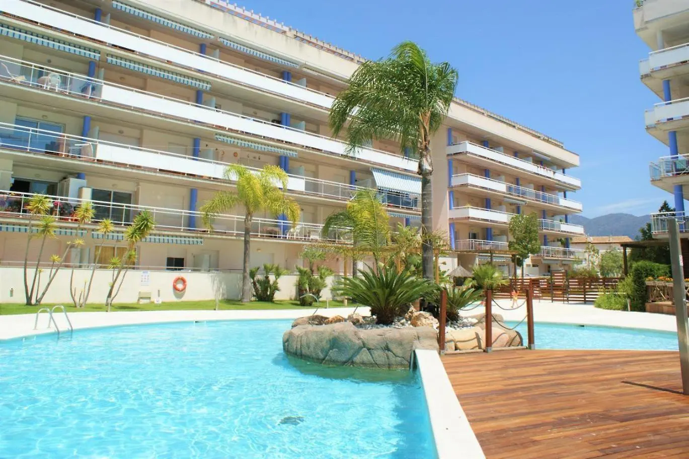 Bonito Piso En Roses Con Piscina Y Parking Av-66公寓