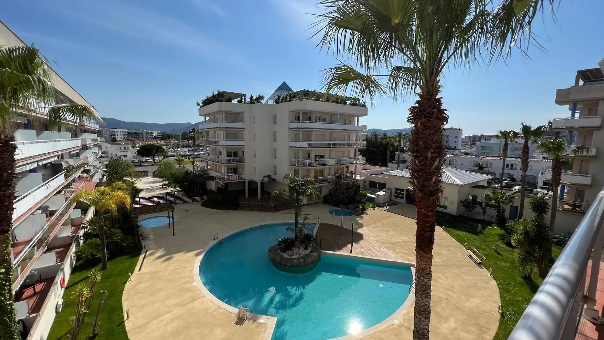 Appartement Bonito Piso En Roses Con Piscina Y Parking