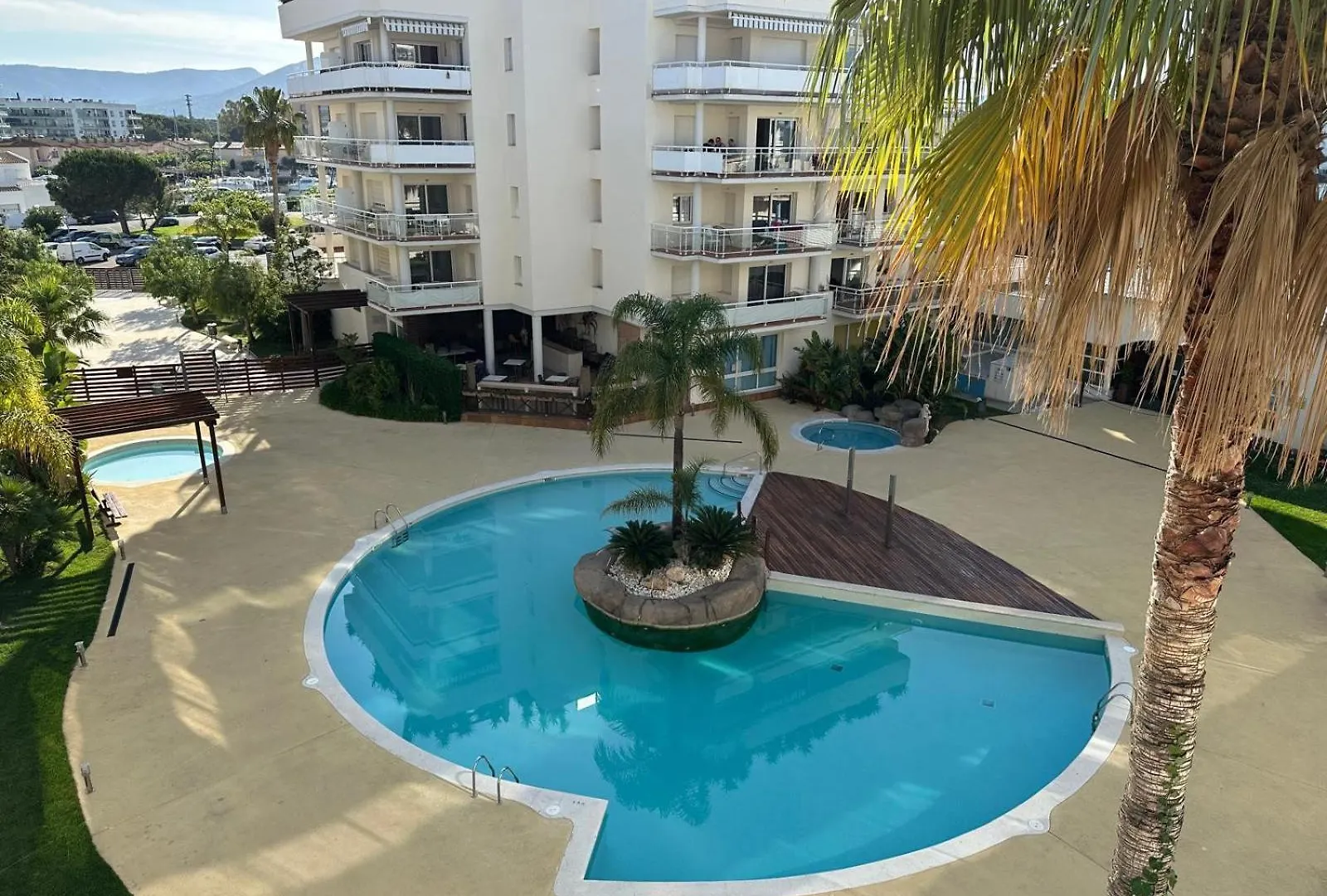 Bonito Piso En Roses Con Piscina Y Parking Av-66公寓