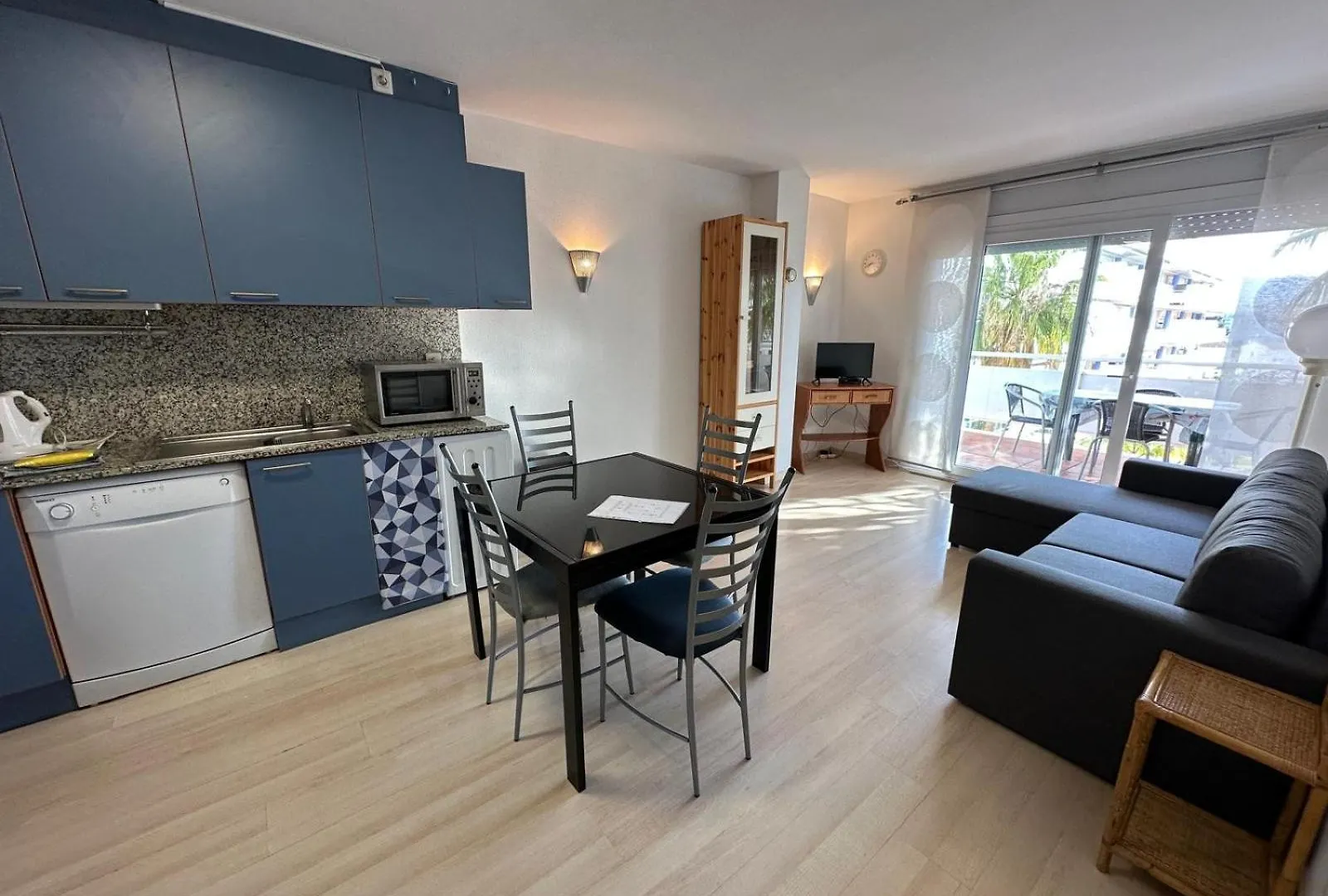 Bonito Piso En Roses Con Piscina Y Parking Av-66 Apartamento Espanha